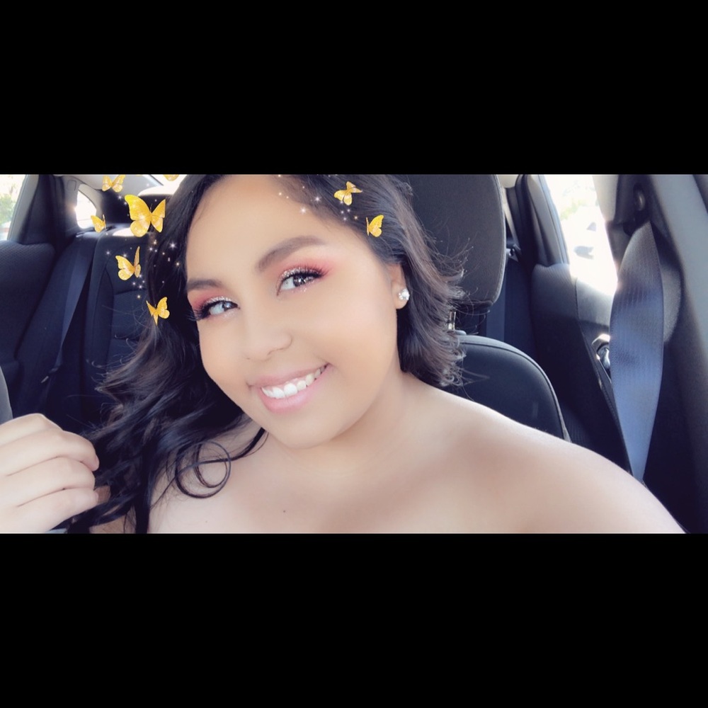 Meet your Posher, Alexis